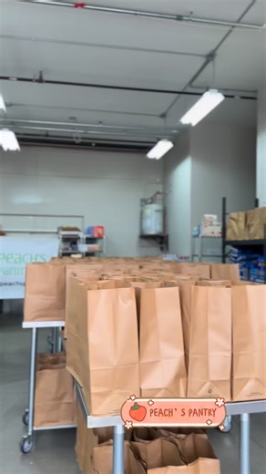 Join us for the 6th Annual Peach’s New Year’s Eve Fundraiser benefiting Peach’s Pantry, supporting children facing food insecurity across southeastern Arizona. This year’s celebration brings the magic of New York City to the desert—complete with dazzling lights, festive vibes, live music, and a delicious dinner to set the stage for an unforgettable night. We’ll even count down to midnight on Eastern Time, giving you a head start on the New Year! Every ticket, toast, and moment helps fuel Peach’s