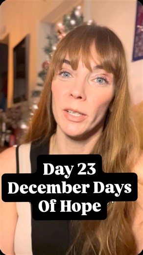 Day 23 of December Days of Hope ✨comes from the classroom! It has been a busy week of teaching, including a pasta-making class 👩‍🍳 and a “holiday pairing perfection” session. I find so much hope in watching people learn a new skill or taste something exciting for the very first time. 🍷✨ As kids, we are constantly learning and failing—it’s how we grow! But as adults, we often forget how good it feels to be a beginner. I especially love the “skeptics”—those who were dragged along to a class onl