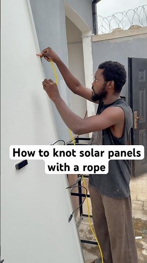 How to tie solar panels with a rope before lifting. #solarpanels #solarpower