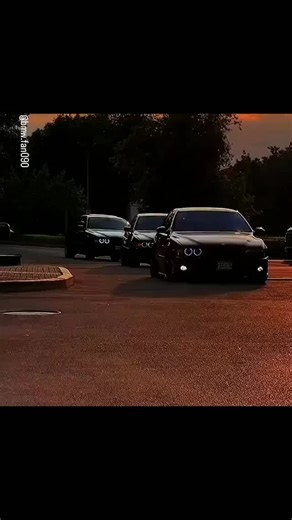 bmw.fan on Instagram: "#🇯🇵Japan is turning footsteps into electricity! Using piezoelectric tiles, every step you take generates a small amount of energy. Millions of steps together can power LED lights and displays in busy places like Shibuya Station. A brilliant way to create a sustainable and smart city"