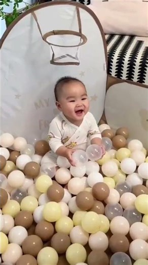 Jungle Basketball Ball Pool for Kids | Fun Indoor Ball Pit with 30 Balls |