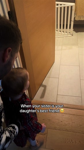 Sister-Daughter Relationships: A Heartfelt Bond