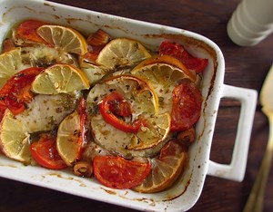 Baked hake with tomato and lemon Recipe | Food From Portugal