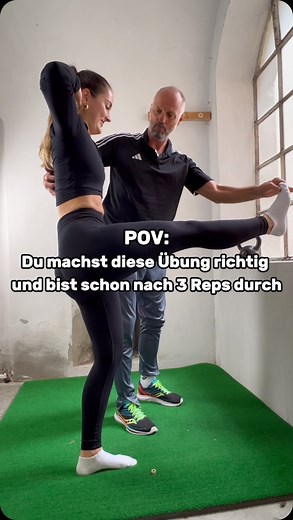 Olaf Remann on Instagram: "Schaffst du diese Übung? 🤔 Mit dieser Übung kannst du die Mobilität in deiner Hüfte fördern und die Muskulatur trainieren sowie deine Ansteuerung verbessern ✅ Viele von uns sind nicht wirklich beweglich im Hüftbereich - egal ob im Sport oder im Alltag kann das jedoch ein Hindernis sein ☝🏽 Eine gute Mobilität in der Hüfte ist sehr wichtig, egal ob für einen korrekten Lauf, einen schmerzfreien Alltag oder Leistungsfähigkeit im Sport 🥇 Ganz oft kommen Patienten zu mir