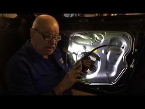 Alfaman Garage - How To Replace A Broken Door Handle On Alfa Romeo Giulietta Part 02