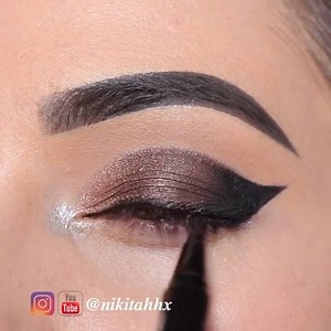 1.7M views · 10K reactions | Smokey Eye Tutorial WATCH MORE > https://bit.ly/2AKFOuB Products used: @hudabeauty Smokey Obsessions Palette with @deckofscarlet Liquid Liner. | HYGO Pretty | Facebook