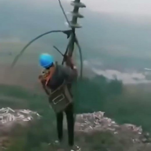 High Voltage line work lineman