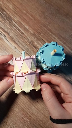 torta/pastel origami - caja sorpresa con forma de pastel | origami surprise cake box #manualidades #craft #decoracion #decoration #aesthetic #shorts #reels #tiktok #tutorial #regalos #gift #amigos #friends #boyfriend #pareja #best #trending#cute #best #diy #art #origami #papercraft #papel #facil #easy #pastel #torta #box #cajaderegalo #surprise #cumpleaños #birthday