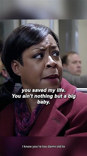 When Chris encounters a robber 😂🔫🚌 | Everybody Hates Chris#shorts