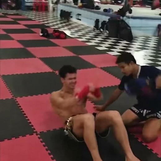 Gut Punching BOXING (P17)