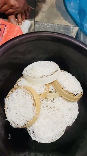 String hoppers / idiappa recipe -Srilankan 👨‍🍳 #cookingathome #food #cooking # food #yellowcurry