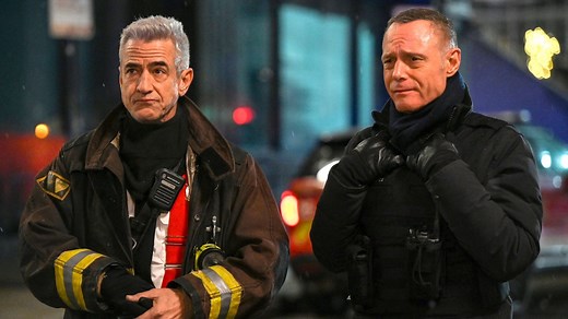 In The Trenches Part III – Chicago P.D. (Season 12, Episode 11) - Apple TV (CA)