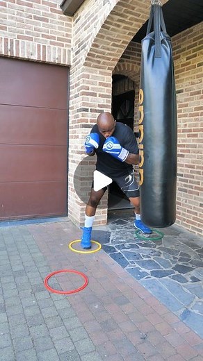 Jonathan Male Jordao on Instagram: "BOXINGDRILLS #boxing #boxingtraining #astuce #boxe #mma #balance #combat #creative #exercise #footwork #hometraining #jonathanmj #lifestyle #mma"