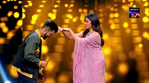 Superstars Ranbir Kapoor and Rashmika Mandanna stopped by the Idol stage this weekend. Watch Subhadeep Das win them over with his powerful rendition of 'Kesariya'. #IndianIdol streaming on Sony LIV. | Sony LIV