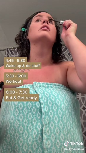 An accurate look into a corporate girl morning #corporategirliecheck #5to9before9to5 #corporateofficelife #realisticmorningroutine #5to9routine #8to5life #corporatelady #myofficeroutine