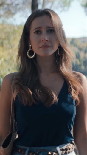 Oya Unustası zihnimdeki Sibel'i o kadar güzel canlandırdı ki. 🌹