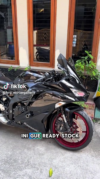 BENERAN KAYA BARU!!! KONDISI LIKE NEW MULUS 99% KAWASAKI ZX25R 2021 ✅PAJAK HIDUP 2027 ✅KALENG PANJANG 2031 ✅KM RENDAH 2000 perak ✅MOTOR SUPER MULUS ✅HEMAT DARI PADA BELI BARU ✅SS LENGKAP ✅KUNCI 2 Harga 82.500.000 nego LOK BEKASI 08989935732 hanif #zx25r #zx #zx25rr #kawasaki #jualbelimotorsecond