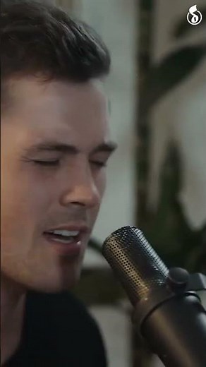 ‪@griffenpalmer‬ performs "Crying Over You" by ‪@thebandcamino‬ & ‪@ChelseaCutler‬! #shorts #music