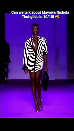 Her stylish walk will make your day 💎#brandonmaxwell