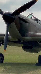 16 reactions | Hawker Hurricaneat Duxford The Hurricane was a magnificent warhorse, with its unsurpassed gun platform in the leading-edge of the wings, which had a deadly promise. #planespotting #planespotter #flying #aviation #avgeek #life #pilot #hawkerhurricane #duxford | The Flying Duck77 | Facebook