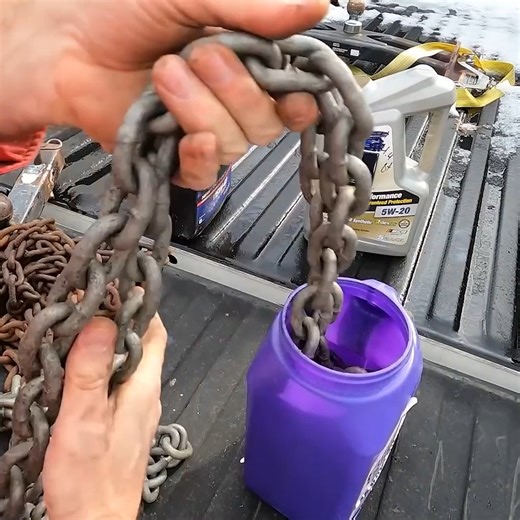 25K views · 294 reactions | How To Store Your Chains! | Stoney Ridge Farmer | Facebook