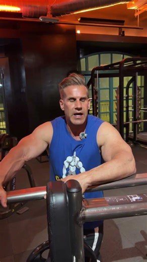 Who should we have on the podcast? #jaycutler #mrolympia #bodybuilding #motivation #arnoldclassic