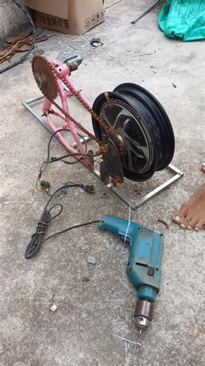 220V hand-crank generator