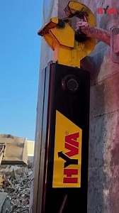 Hyva Hookloaders are built for power, safety, and efficiency. 🎬 Watch them in action and discover how to transform your operations! From construction sites to waste management, Hyva’s innovative designs deliver low maintenance, reliability, and ability to handle a wide variety of loads and containers with ease. Configured with the operator in mind and with a high level of quality, they make container handling faster, safer and more efficient than ever before. Take container handling to the next