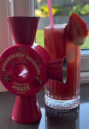 January is all about fresh starts, including your drinks. This Reset Mocktail is the perfect alcohol-free option, and with our Cocktail Jigger, measuring each ingredient becomes effortless. Pour, shake, and serve a beautifully balanced mocktail every time. A healthier start doesn’t have to be a boring one! #cocktailjigger #mocktail #mocktailrecipe #dryjanuary #simplemocktail