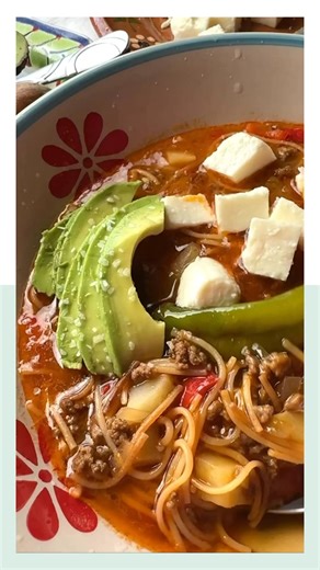 4.3K views · 68 reactions | Fideo con Carne y Papas! Beef and Noodles with Potatoes! Recipe link below. ENJOY!  | La Piña En La Cocina | Facebook