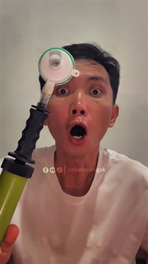 Torotot Balloon Pump! 🎺🎺🎺 _____ Kaya siguro ganito ako mag-isip kasi batang 90's ako! 🤔🙄 O siguro ganito lang talaga ako mag-isip! 🤷‍♂️😁😅 Batang 90s ka kong hindi pa gadget ang nilalaro mo! 😅 Ano pang mga larong pambata ang hindi mo makakalimutan? 🤔😅😁 #torotot #balloonpump #rhyxcubal #batang90s #batang90sknows | Rhyx Cubal