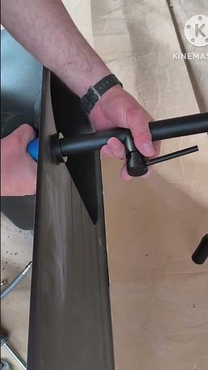 How to install a tap on a sink (Leroy Merlin)