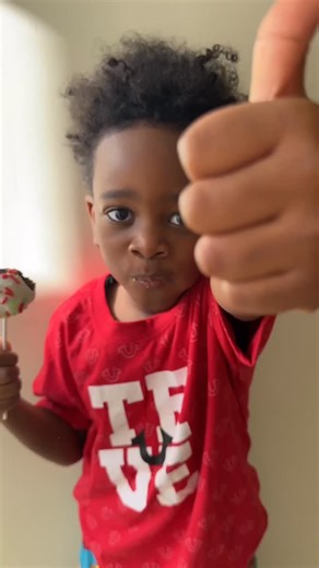 Jerk Tavern | The Neaths on Instagram: "Jamaican Black Cake is a beloved traditional dessert, known for its rich flavors and moist texture. Now, imagine taking that delectable cake and transforming it into bite-sized, adorable, and irresistible treats. Transforming the beloved Jamaican Black Cake into delightful cake pops is a fun and creative way to enjoy this traditional dessert. By following these steps, you’ll be able to create irresistibly delicious treats that are perfect for any occasion.