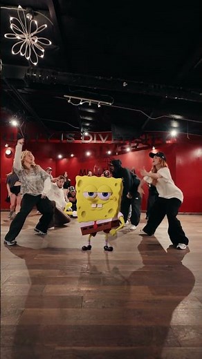 Spongebob and our krew bringing the BIG GUY moves #spongebobmovie ‪@paramountpictures‬