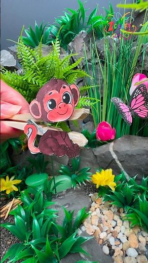 Easy DIY Wooden Moving Monkey Craft for Kids Using Ice Cream Sticks #diy #craft #craftyfun #kids