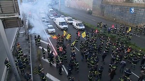 86K views · 1.3K reactions | Les pompiers du Nord ont bloqué la voie...
