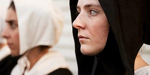 La película sobre la increíble historia real de una líder religiosa del siglo XVIII llega a los cines: "Tenía todos los ingredientes para convertirse en una obra monumental"