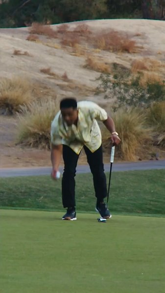 Dockers: Everyday Versatility and Timeless Style