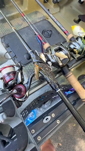 The best fishing rods! 7367088423599099182cc #fishinggear #howtofish #bassfishing #springfishing #fishingtips #fishingtricks #fishingvideos #fishing #catchingfish | Reel Retreat | Facebook