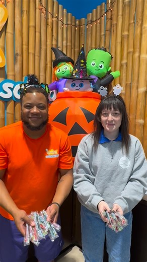 Don’t miss our spooktacular Trunk or Treat this Friday! Link is in our bio to sign up! Hope to see you there! 🎃💀👻 #trunkortreat #goldfishnaperville #happyhalloween | Goldfish Swim School - Naperville