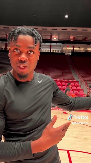 Could you reach the top? 🧐 [via @UNLV Basketball]