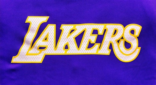 Lakers Legend Sends Strong Warning to League as Team Looks Like a Different Beast During Red-Hot Streak