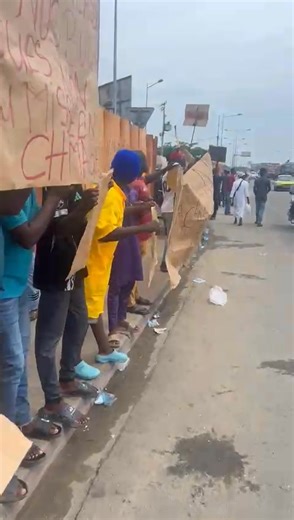 Douala 2 ème La mairie de DOUALA 2 veut déguerpir tous les occupants des commerces : ➡️ RESTAURANTS ➡️ BOUCHERIES ➡️ ALIMENTATIONS ➡️ AUTRES Au lieu-dit MOBILE AÉROPORT derrière l'école publique DON JAPONAIS ( entrée MOSQUÉE BAMOUN au quartier NEW-TOWN AÉROPORT 1 ) | Haman Cameroun Officiel