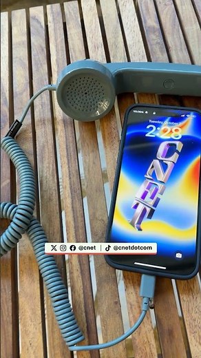 Unboxing Native Union’s Pop Phone Handset