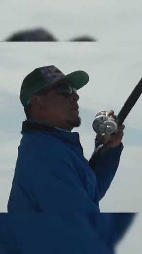 Using our C-map with our Simrad Nss3 evo 12 to catch a wahoo.