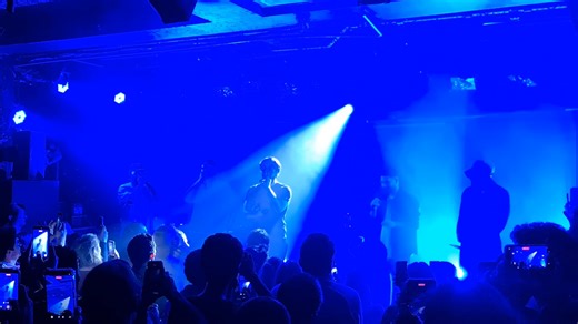 MB14惊喜现身Berywam音乐会，默契合唱名曲《Chinese Trap》！