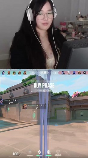 Female Valorant Streamers Chat.. #valorant #valorantclips #valorantgaming #femalegamer