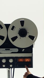 A new SI ROSSI session will be out soon! Stay tuned to discover the new Fall Winter 2023 collection! #SIROSSI #SergioRossi | Sergio Rossi