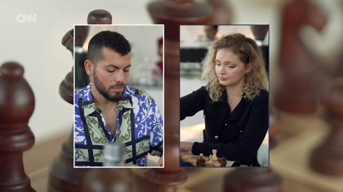 Chess and coffee: a new social ritual