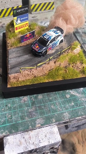 Create a Realistic 1/64 Scale Diorama